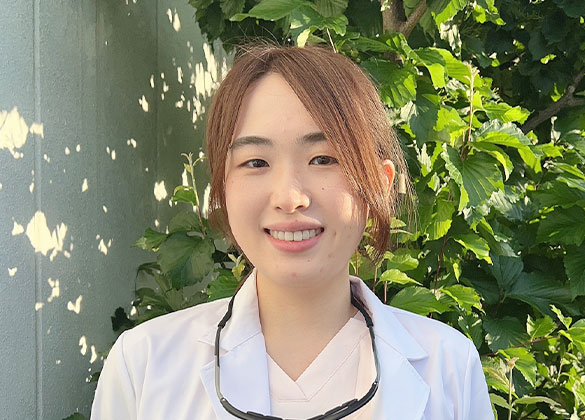 歯科医師 加藤 沙有理